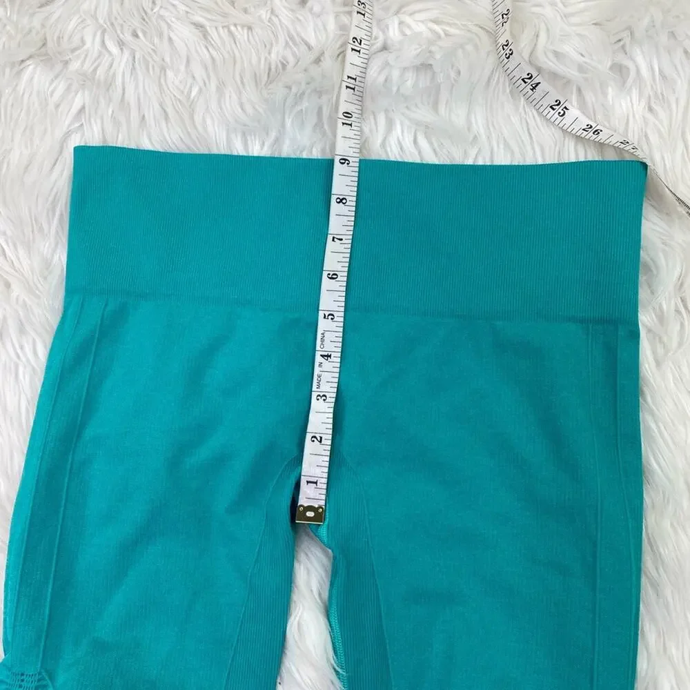 Lululemon In The Flow Crop II Heathered Teal Size 8‎
